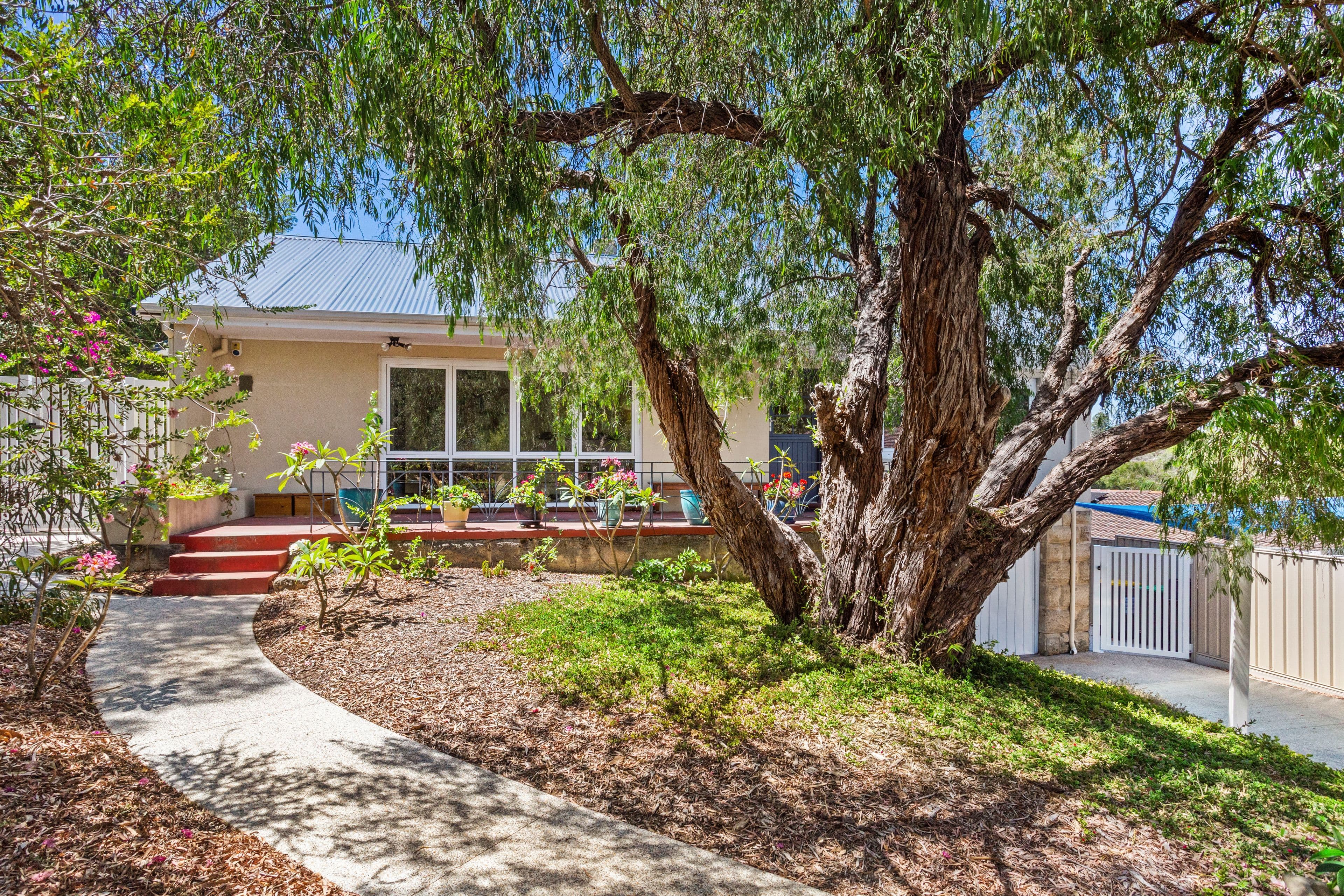 76 Empire Avenue, Wembley Downs WA 6019, Wembley Downs - Thumbnail 3