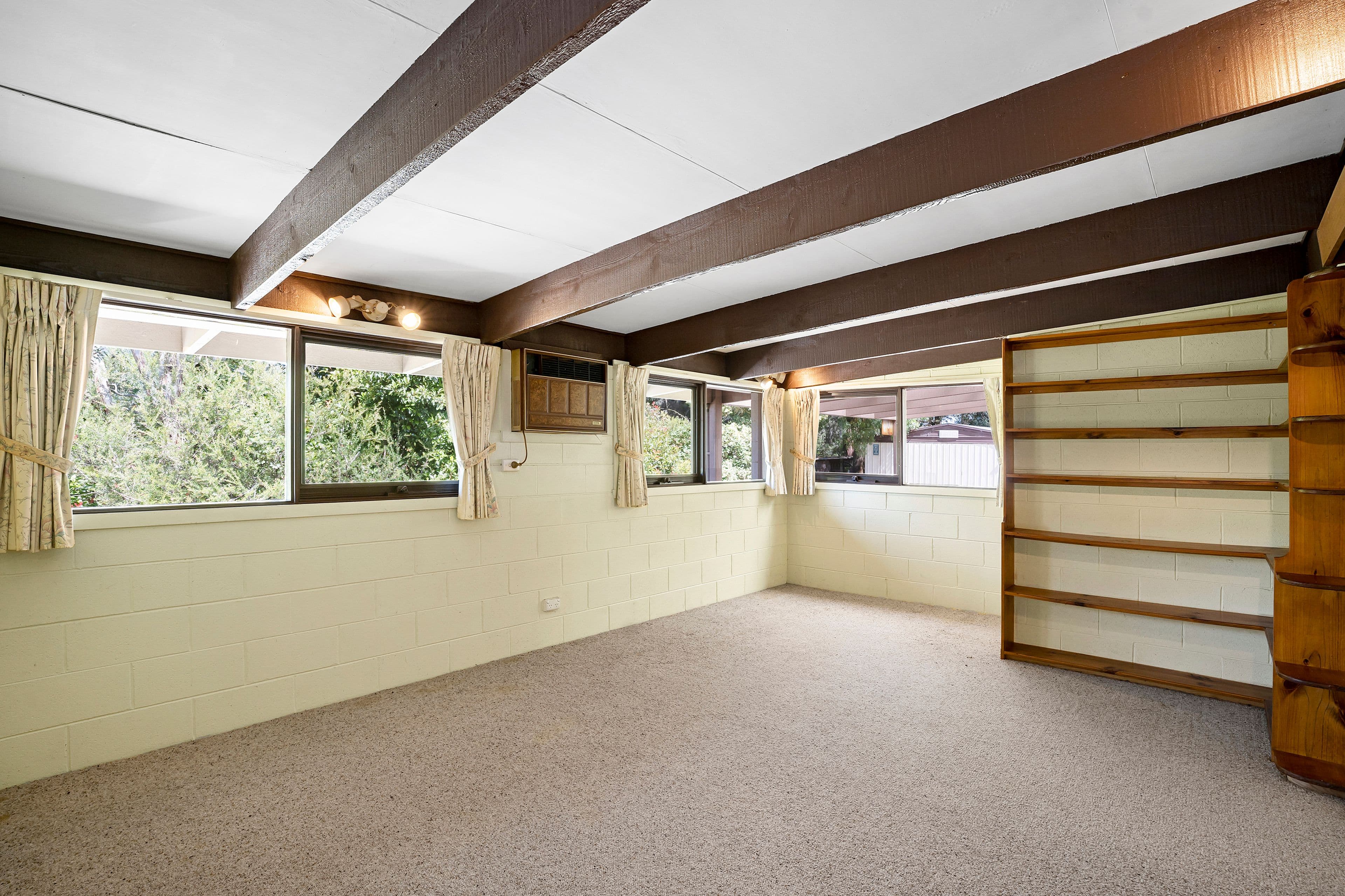 44 South Road, Woodend VIC 3442, Woodend - Thumbnail 5