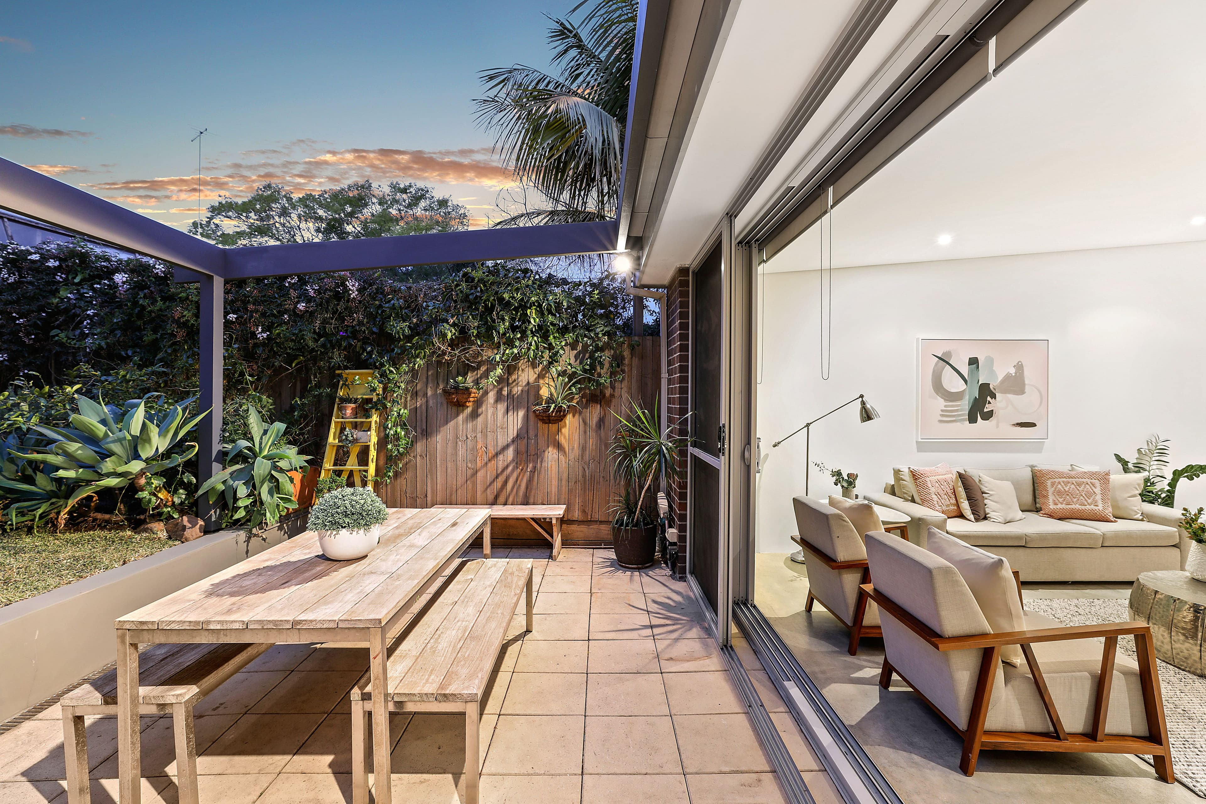6 Gibbes Street, Newtown - Thumbnail 2