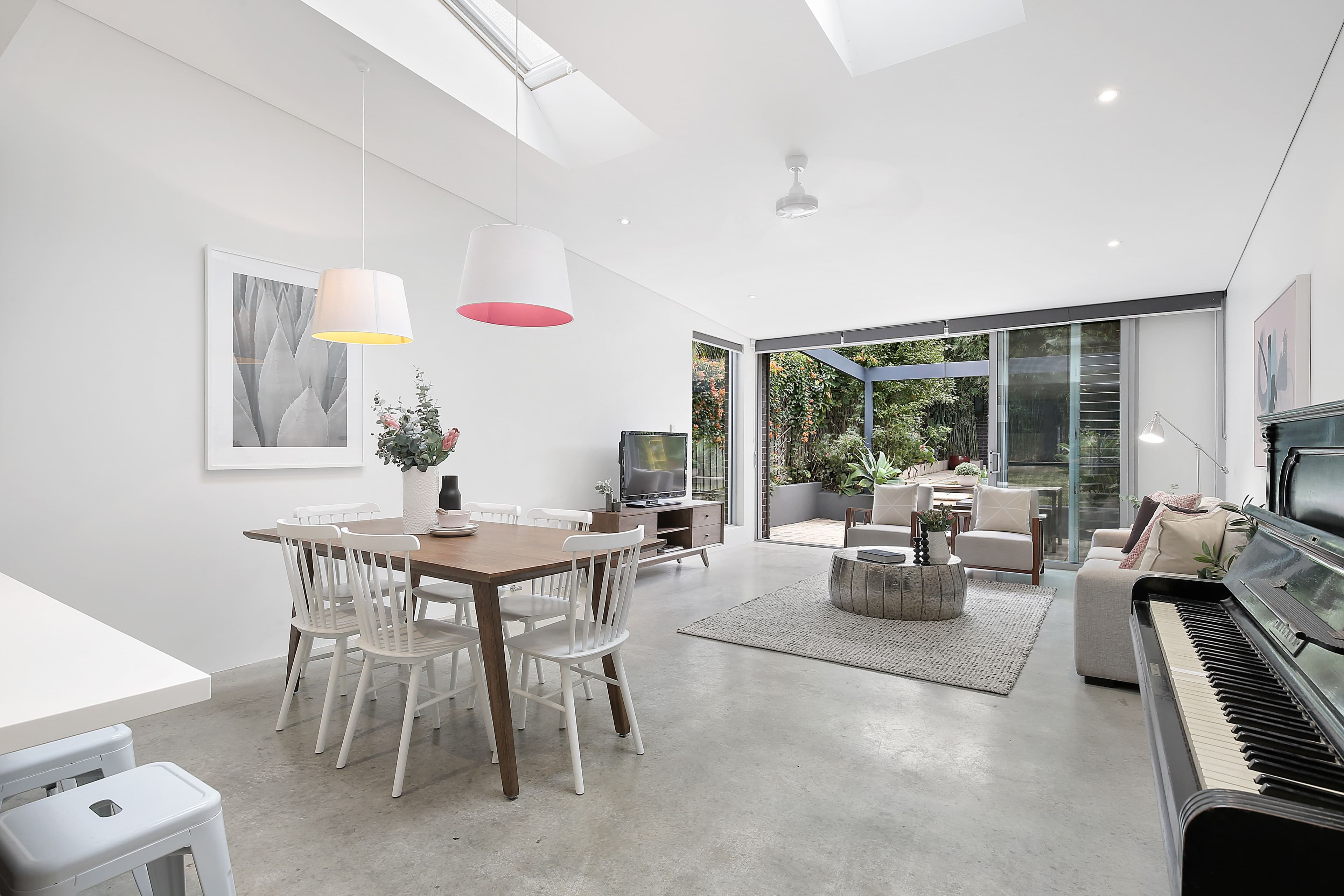 6 Gibbes Street, Newtown - Thumbnail 3