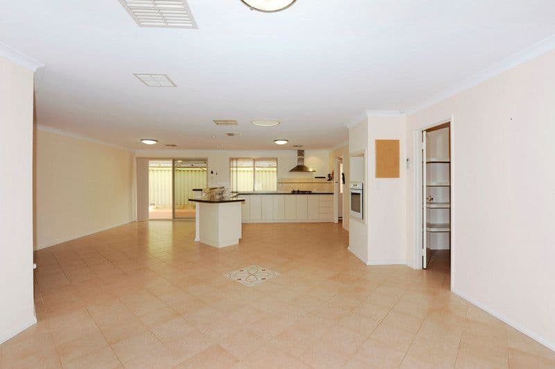 43 Castlereagh Circle, PORT KENNEDY WA 6172, Port Kennedy - Thumbnail 6