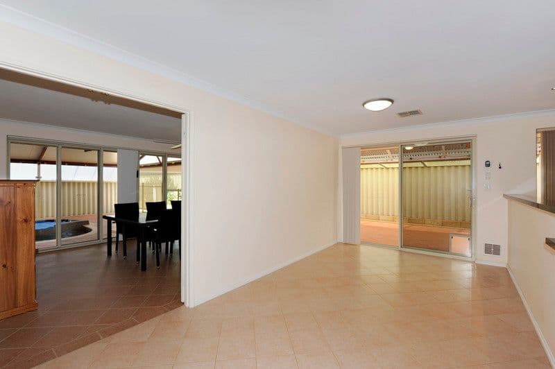 43 Castlereagh Circle, PORT KENNEDY WA 6172, Port Kennedy - Thumbnail 7