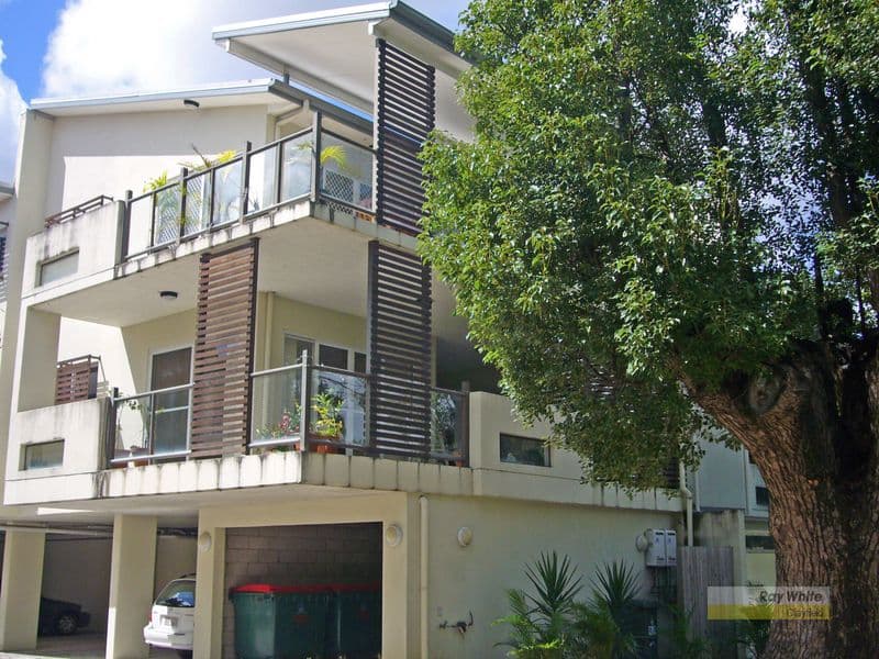 654 Kingsford Smith Drive, HAMILTON QLD 4007, Hamilton - Image 1