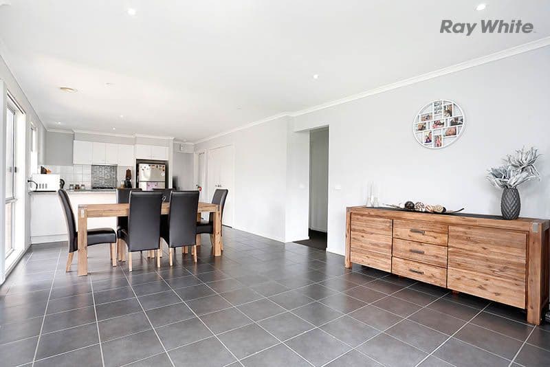22 Emma Drive, Tarneit VIC 3029, Tarneit - Thumbnail 2