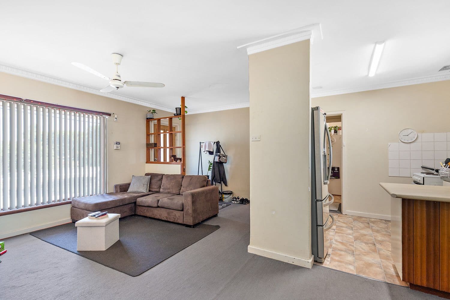 48 Spring Road, Thornlie WA 6108, Thornlie - Thumbnail 4
