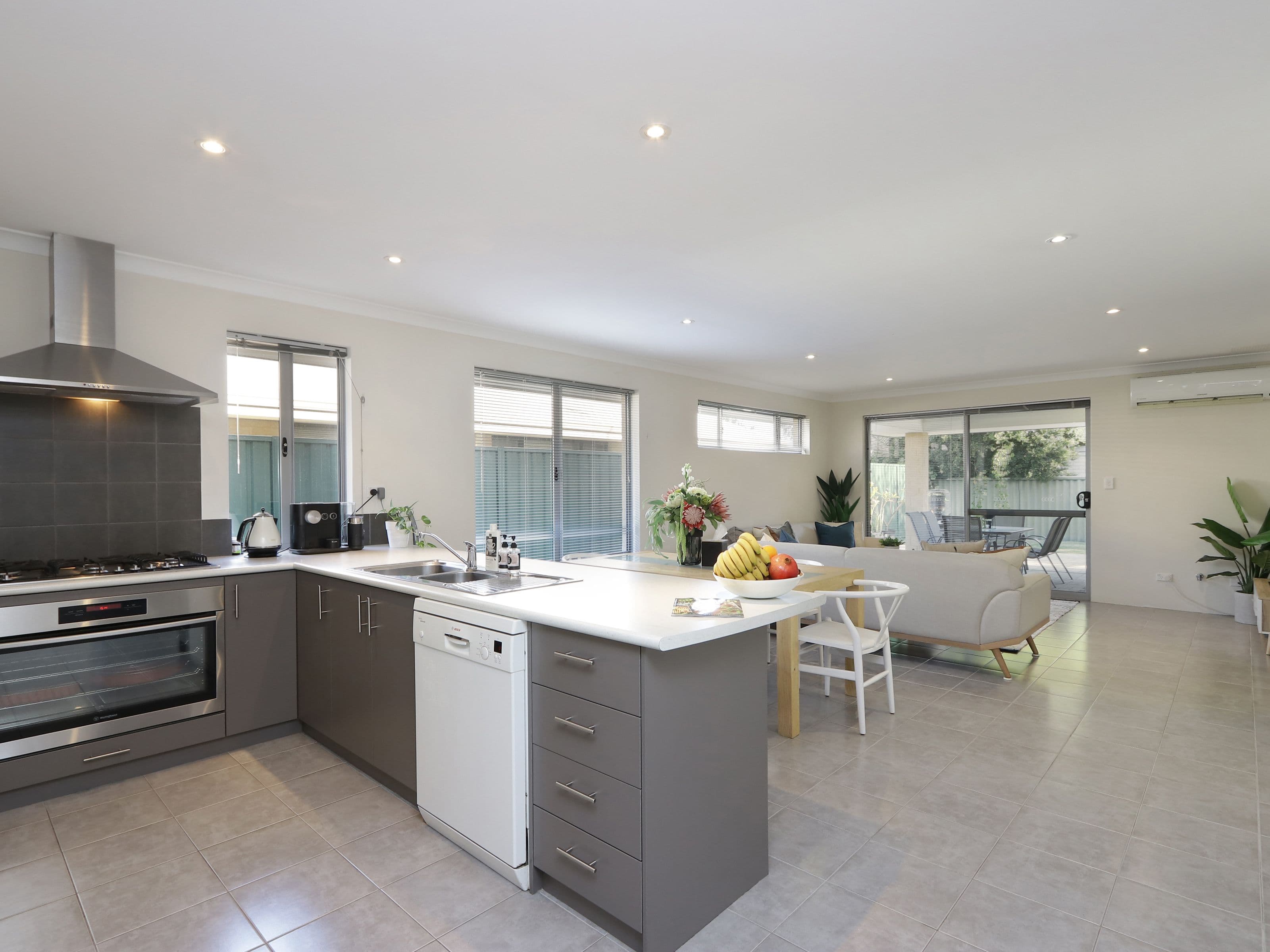 11 Walton Street, Queens Park WA 6107, Queens Park - Thumbnail 2