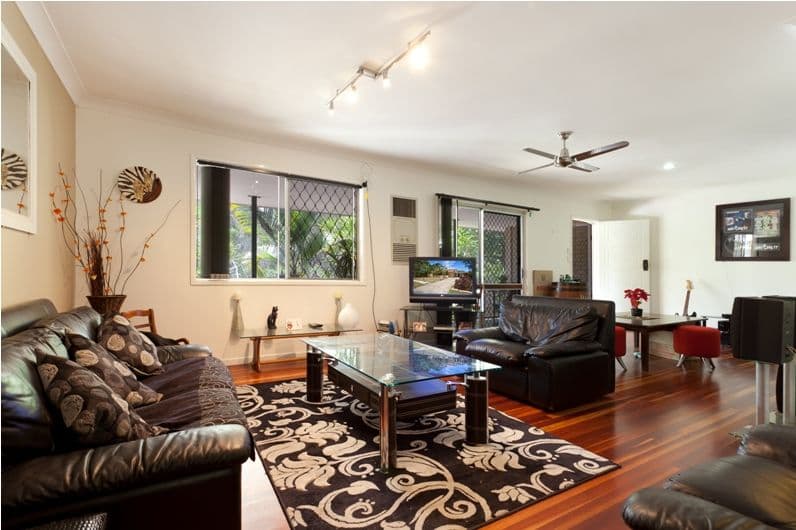 30 Nyora Street, SOUTHPORT QLD 4215, Southport - Thumbnail 3