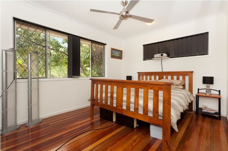30 Nyora Street, SOUTHPORT QLD 4215, Southport - Thumbnail 6