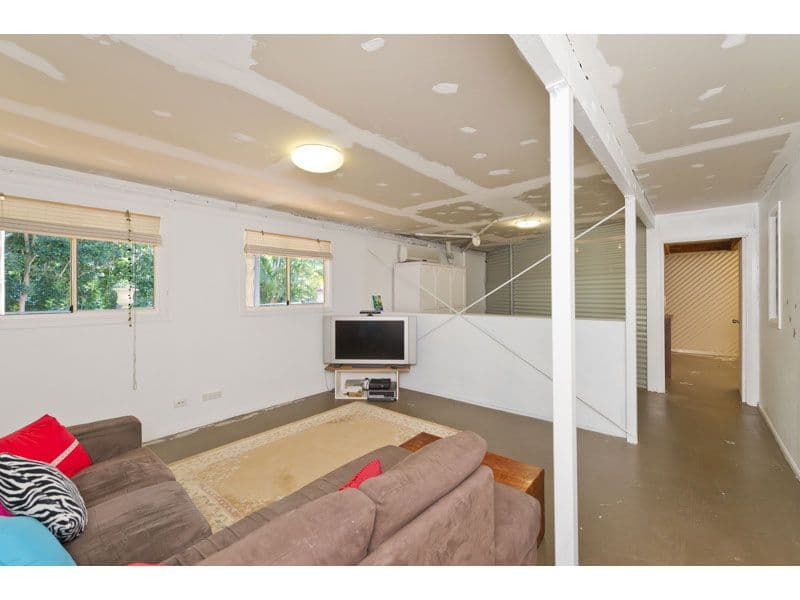 126 Thistle Street, GORDON PARK QLD 4031, Gordon Park - Thumbnail 6