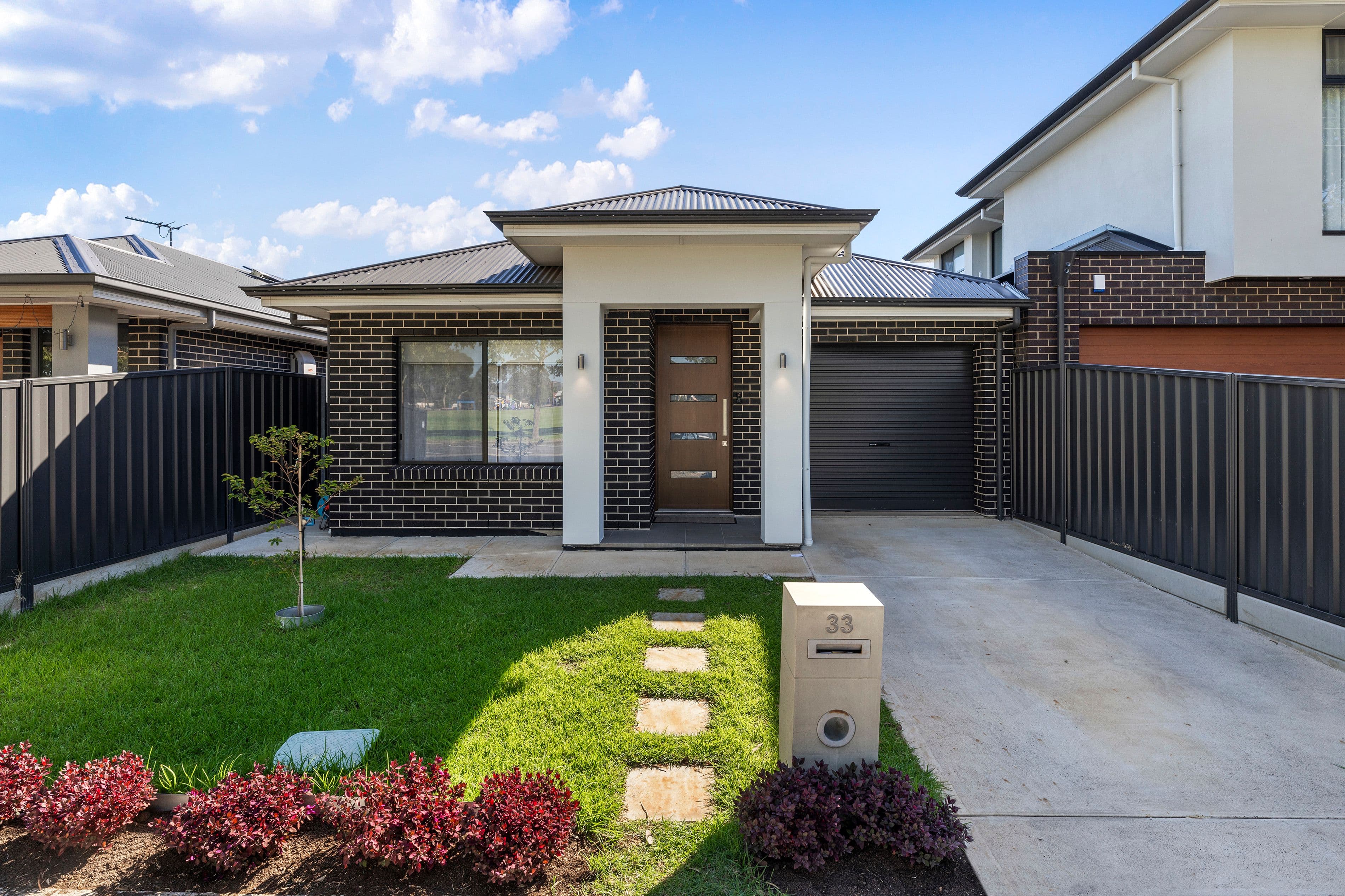 33 Rowe Avenue, Northfield SA 5085, Northfield - Image 1