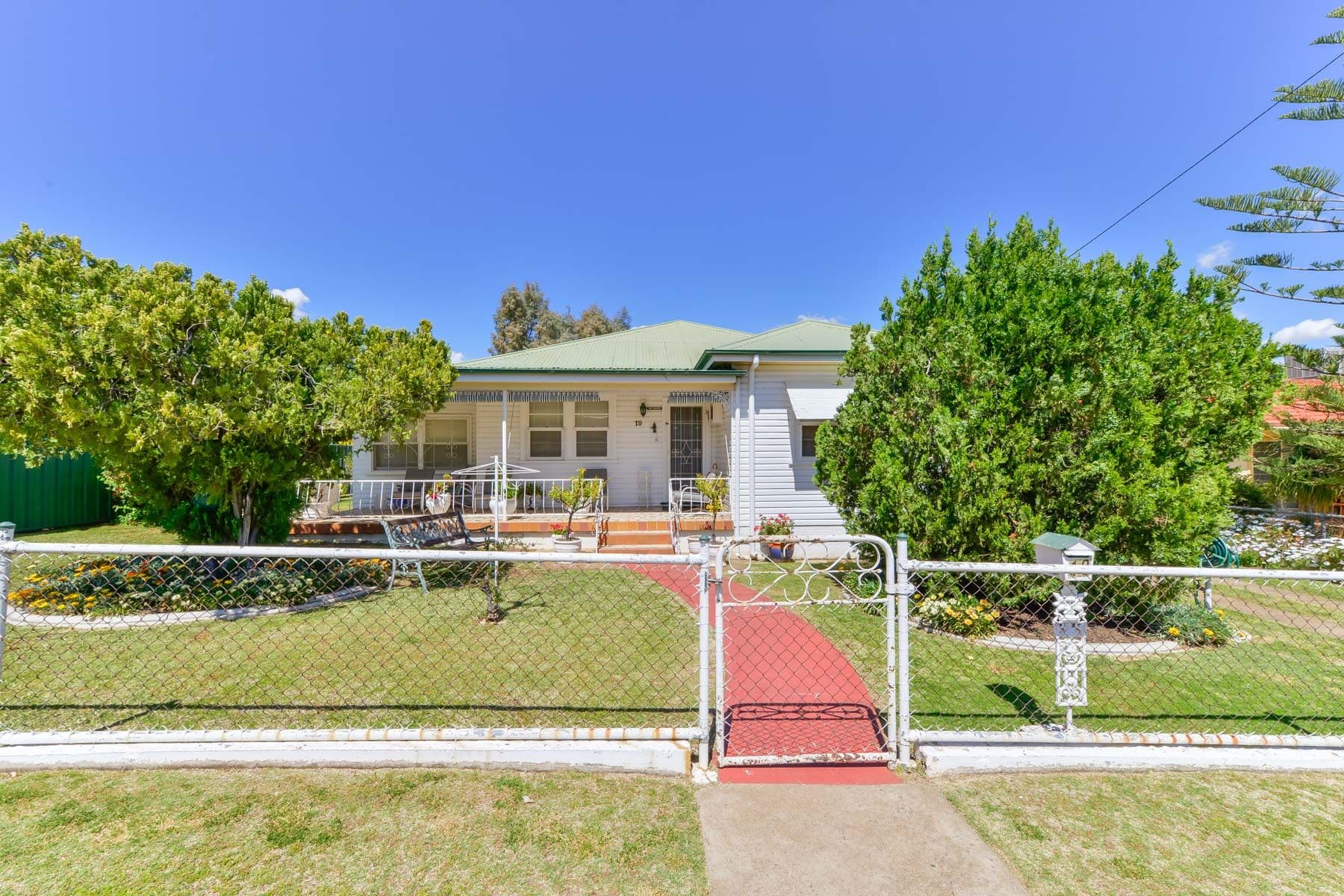 19 Elizabeth Street, Tamworth NSW 2340, North Tamworth - Image 1