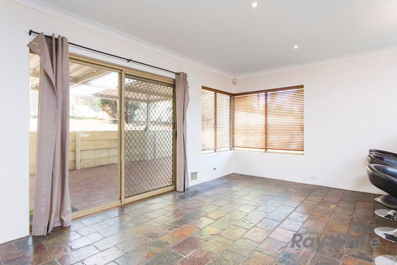 35 Arnold Crescent, Kardinya WA 6163, Kardinya - Thumbnail 4