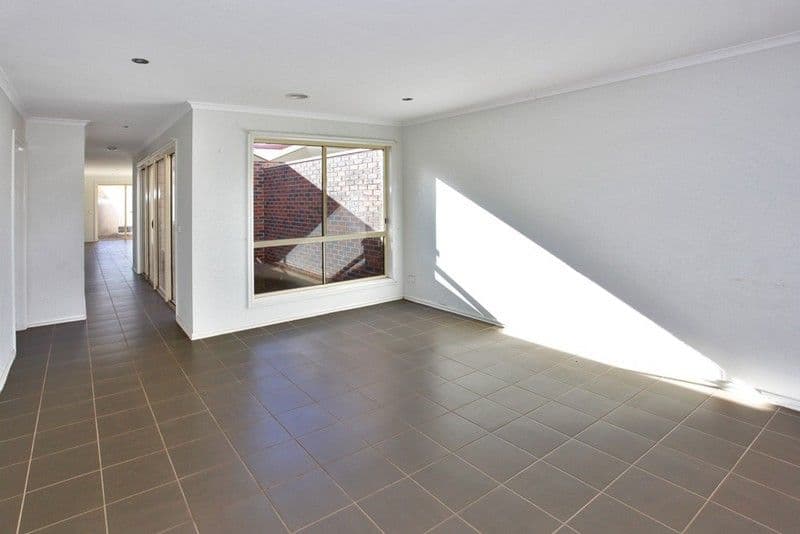18 VANDERBILT Avenue, TRUGANINA VIC 3029, Truganina - Thumbnail 7
