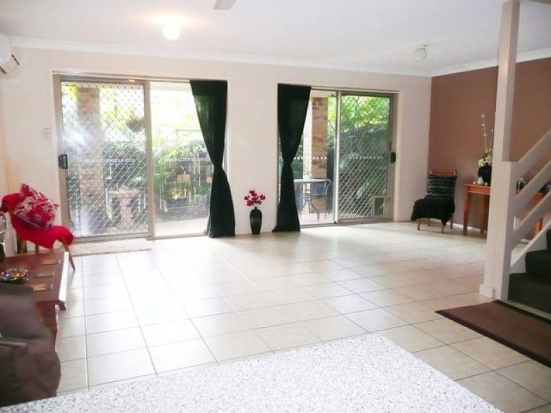 220 Christine Avenue, BURLEIGH WATERS QLD 4220, Burleigh Waters - Image 1