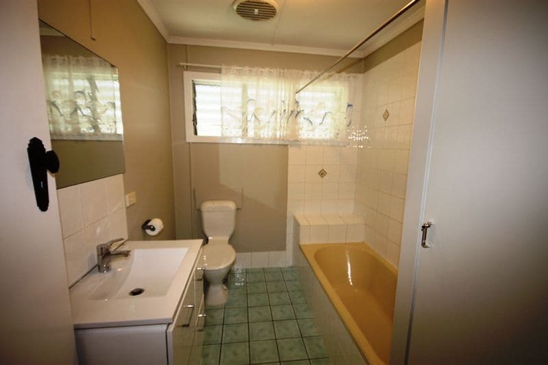155 Rainbow Street, BILOELA QLD 4715, Biloela - Thumbnail 3
