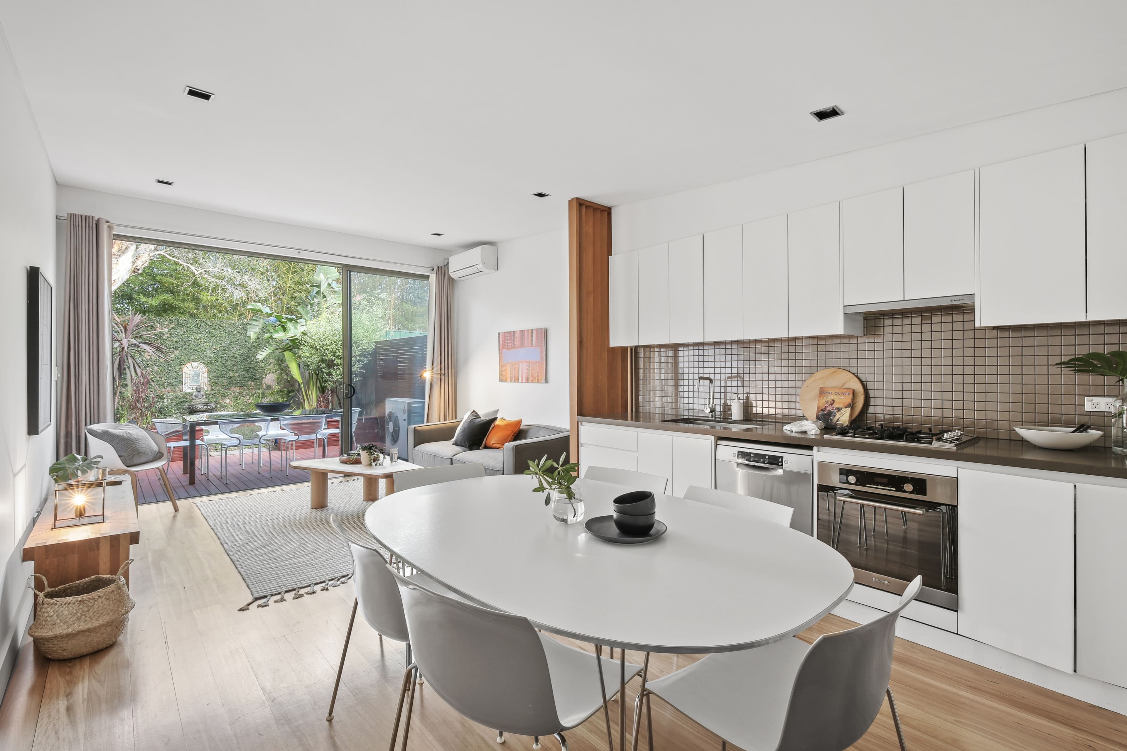 156 George Street, Erskineville - Thumbnail 3