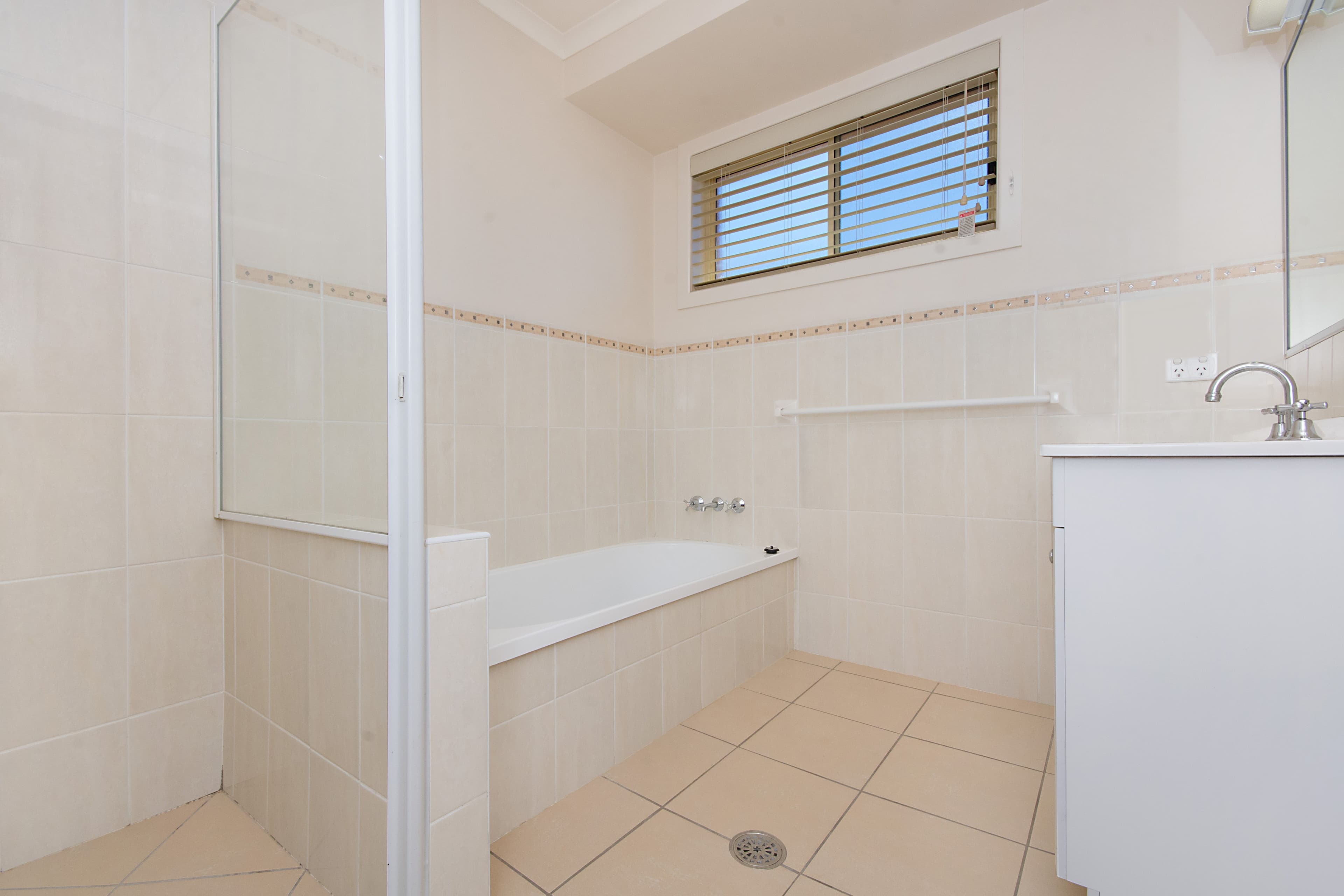6 Potaroo Place, Townsend - Thumbnail 6