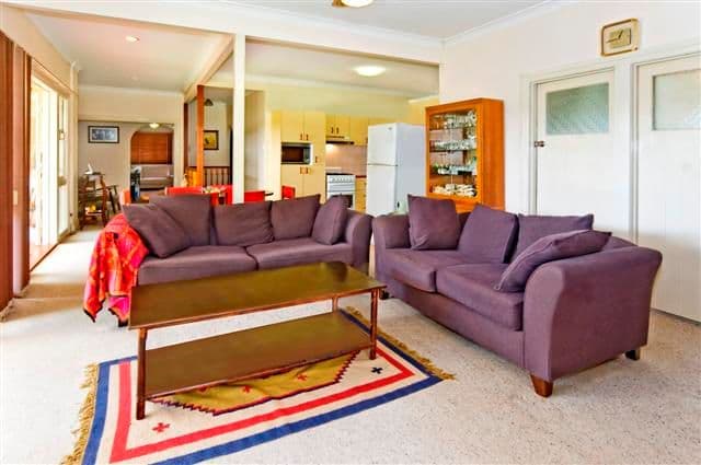 104 Holland Road, HOLLAND PARK QLD 4121, Holland Park - Thumbnail 2