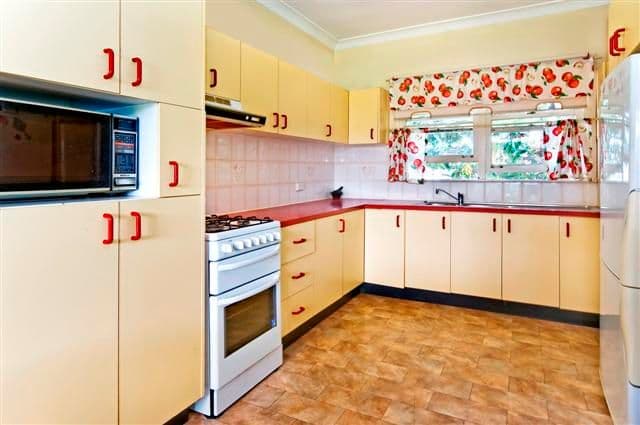 104 Holland Road, HOLLAND PARK QLD 4121, Holland Park - Thumbnail 4
