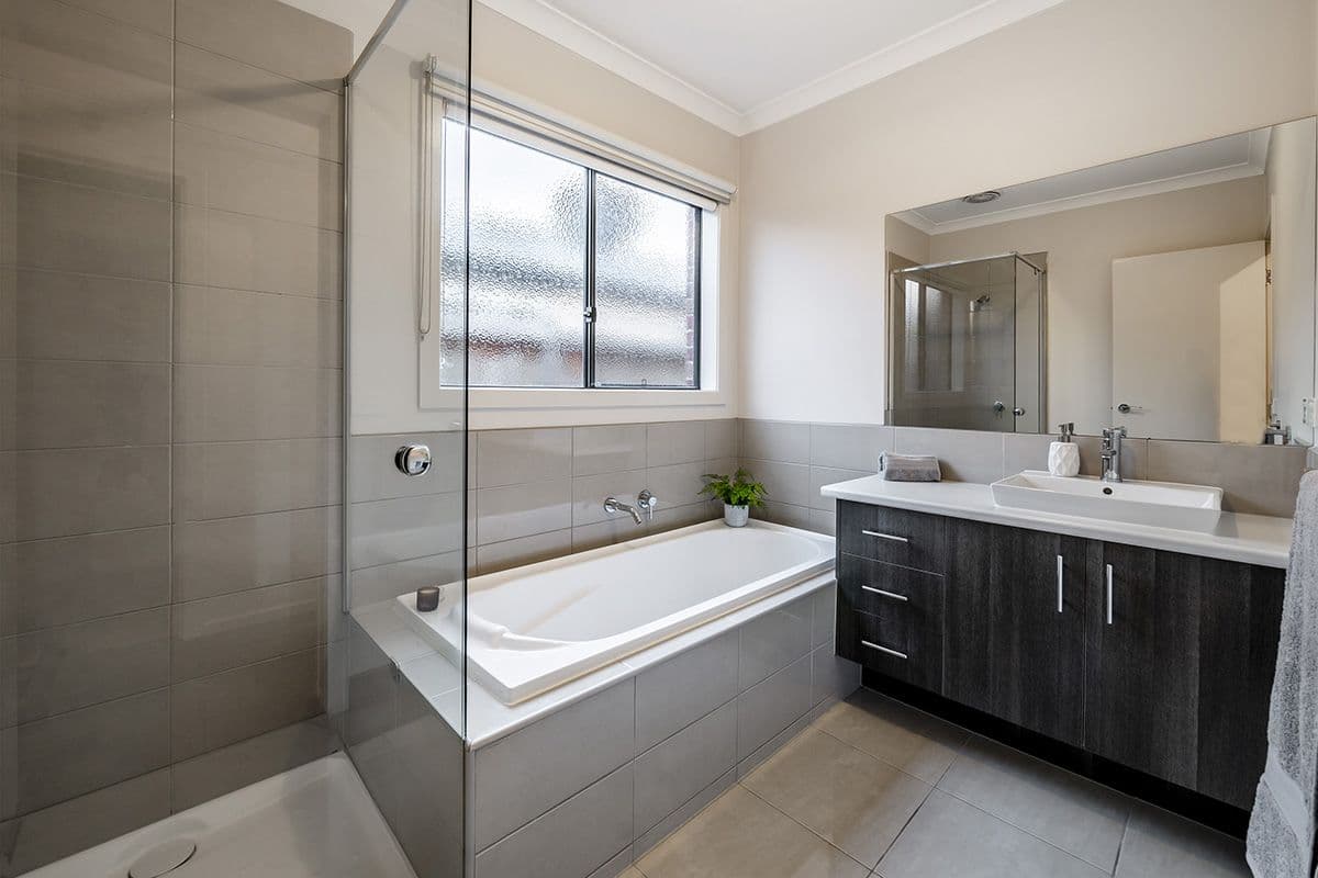 71 Brocker Street, Clyde North VIC 3978, Clyde North - Thumbnail 7