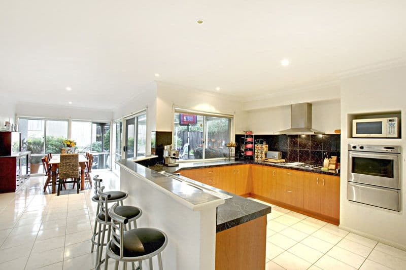 15 Lomandra Court, BUNDOORA VIC 3083, Bundoora - Thumbnail 6