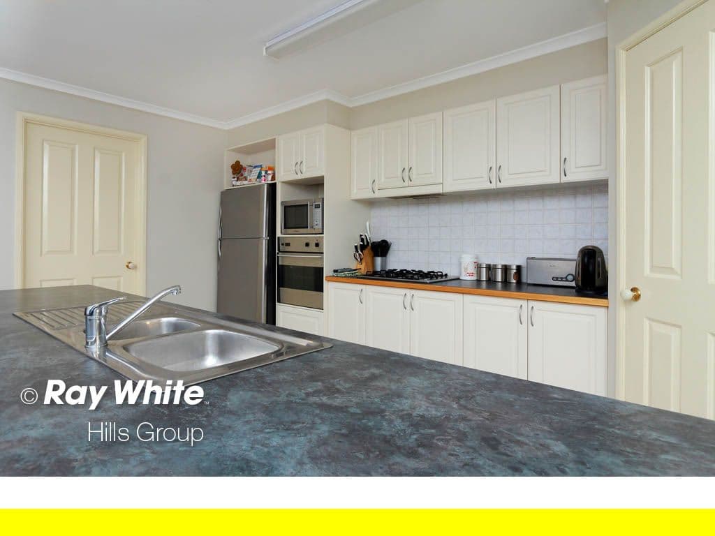 10 Herald Place, BEAUMONT HILLS NSW 2155, Beaumont Hills - Thumbnail 2