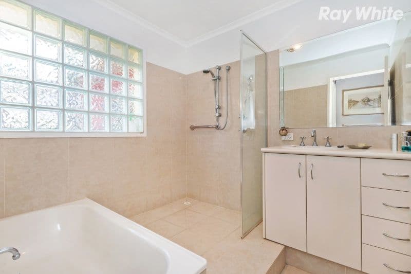 8 Barnsdale Court, Wantirna VIC 3152, Wantirna - Thumbnail 8
