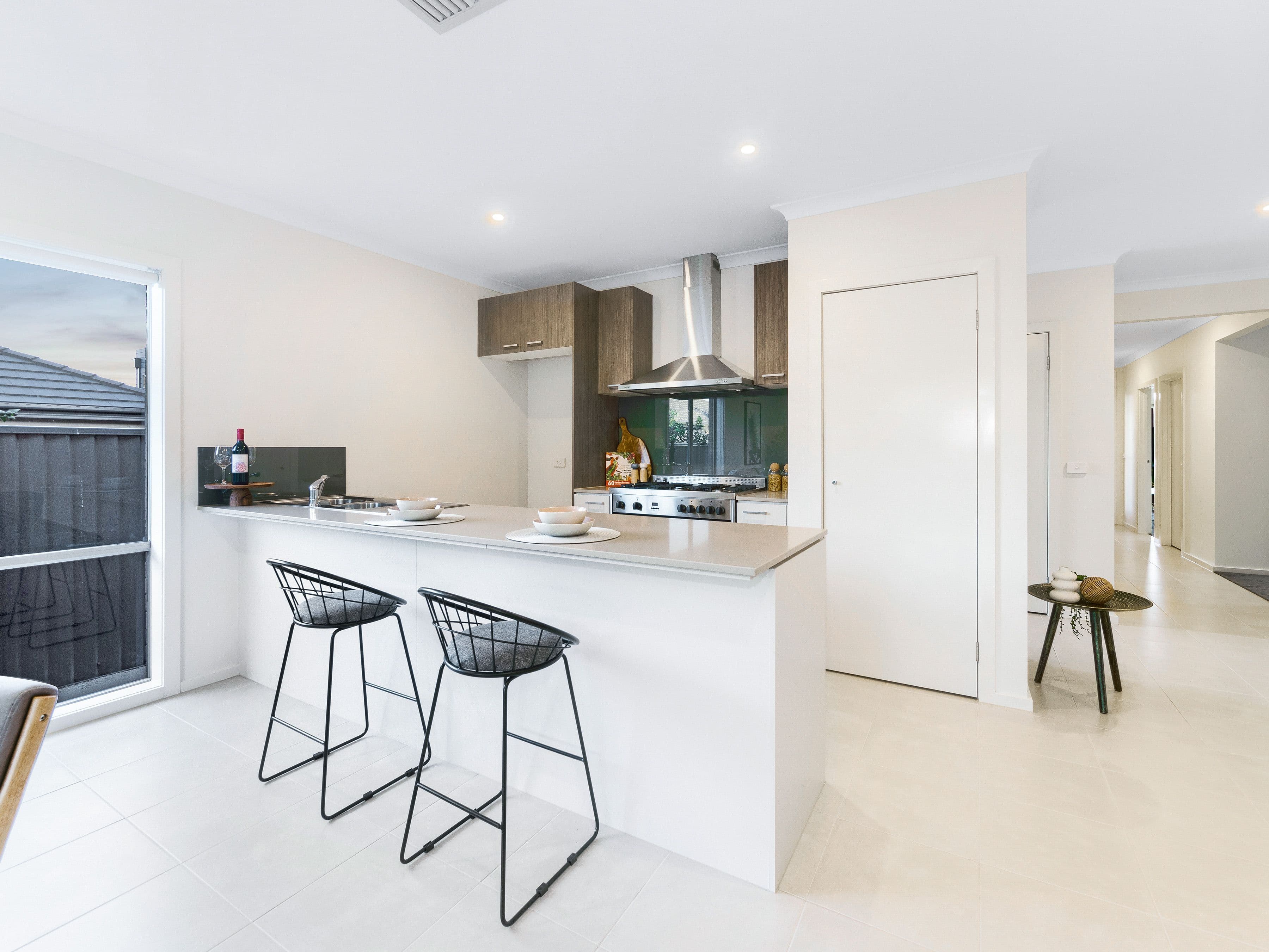4 Almondbank Road, Cranbourne East VIC 3977, Cranbourne East - Thumbnail 2