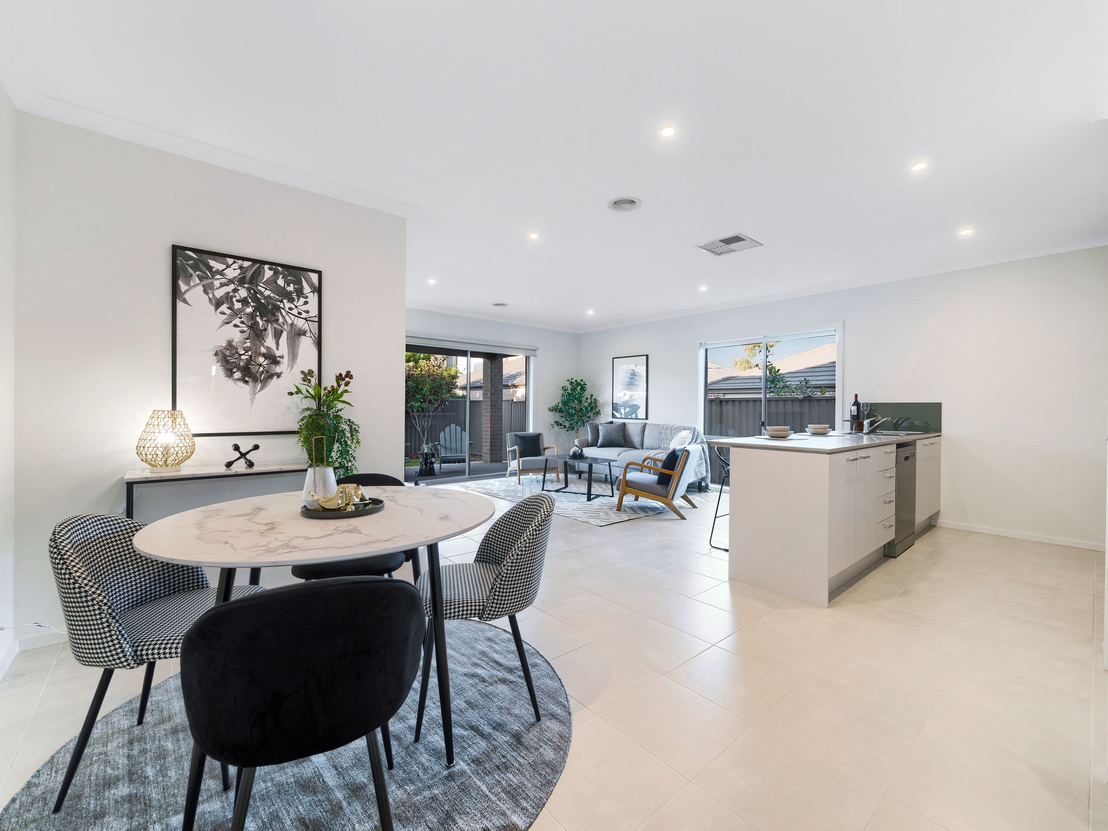 4 Almondbank Road, Cranbourne East VIC 3977, Cranbourne East - Thumbnail 7