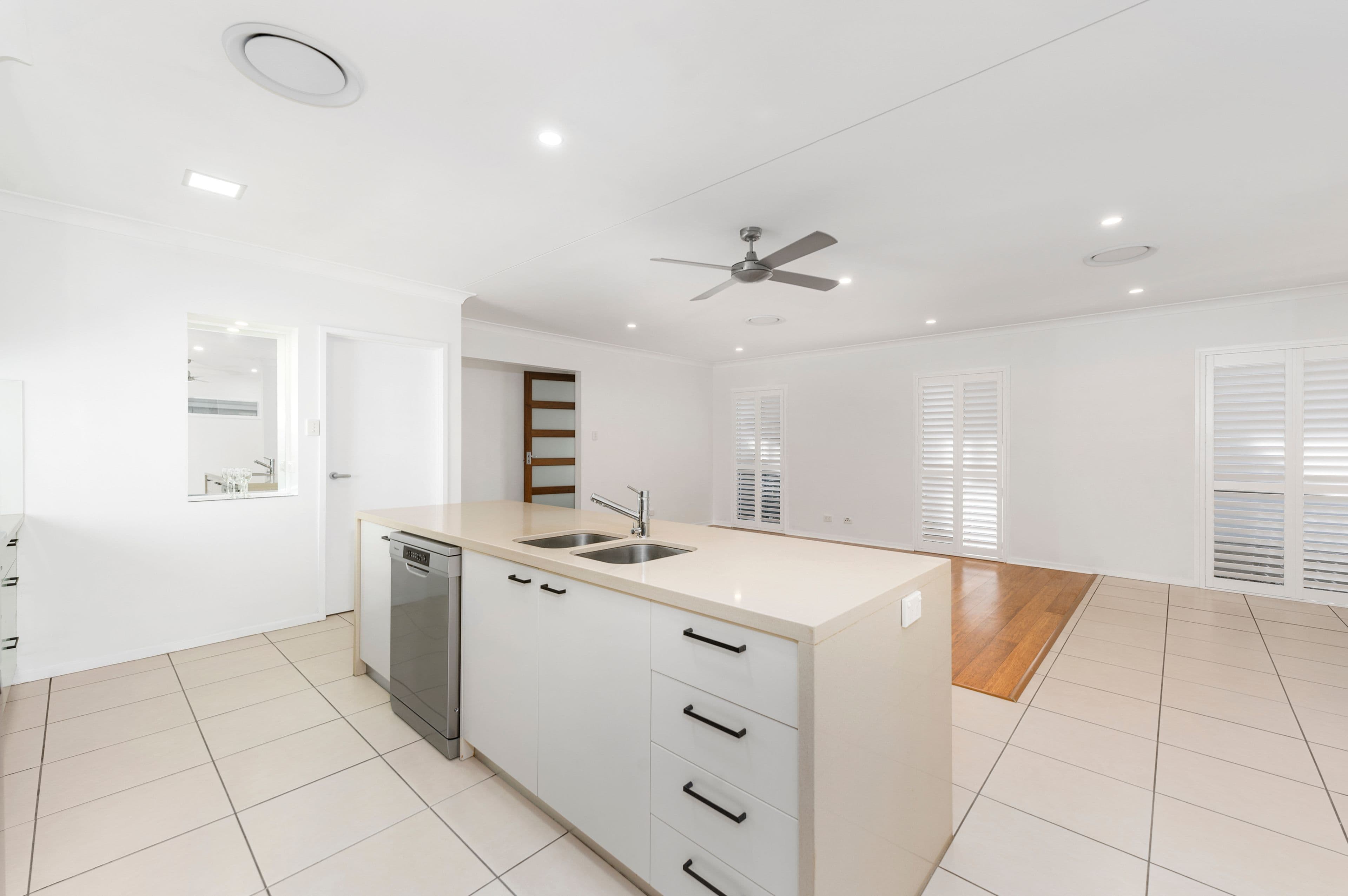 1 Donna Avenue, Rochedale South QLD 4123, Rochedale South - Thumbnail 5