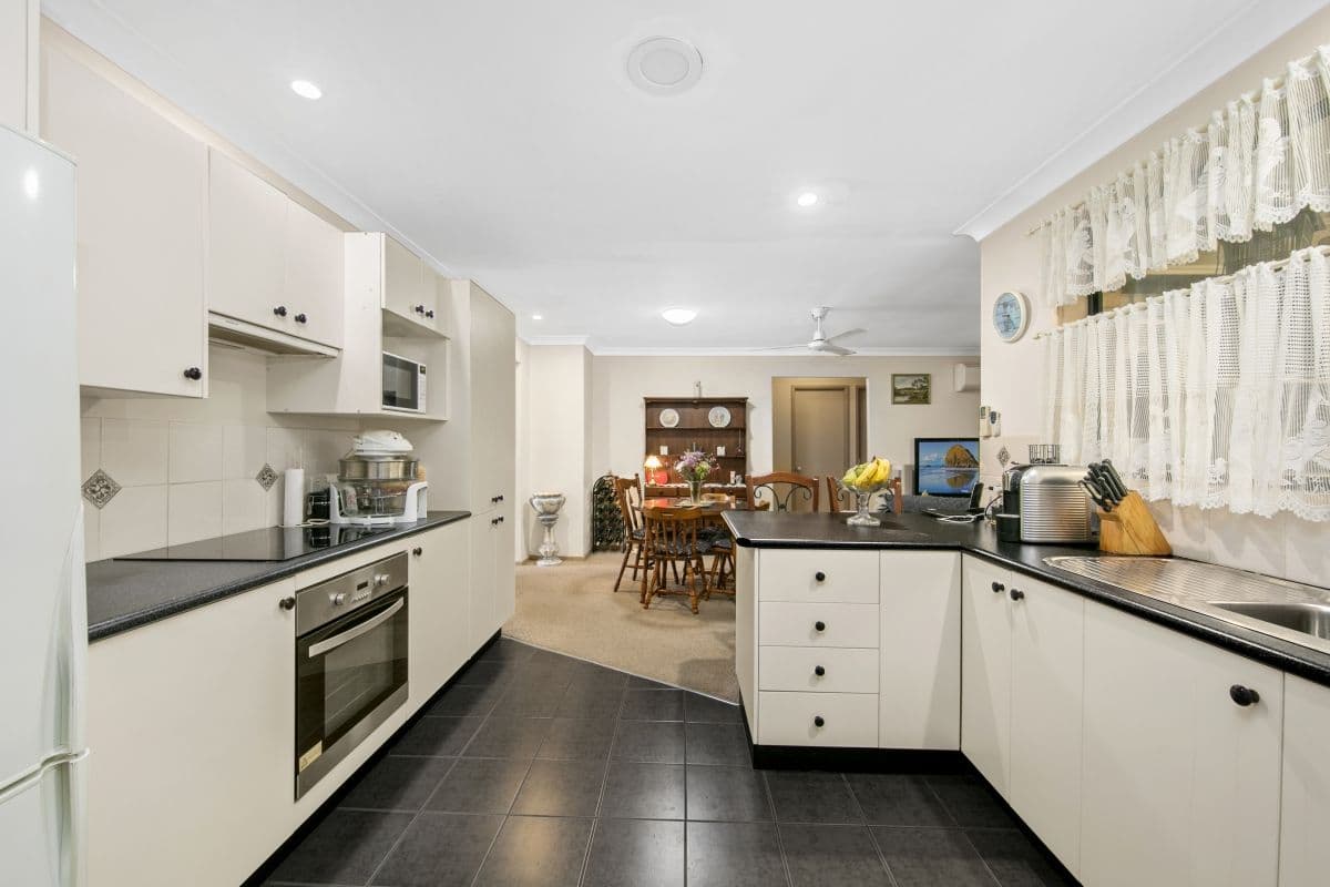 11 Karneen Avenue, Maryland NSW 2287, Maryland - Thumbnail 2