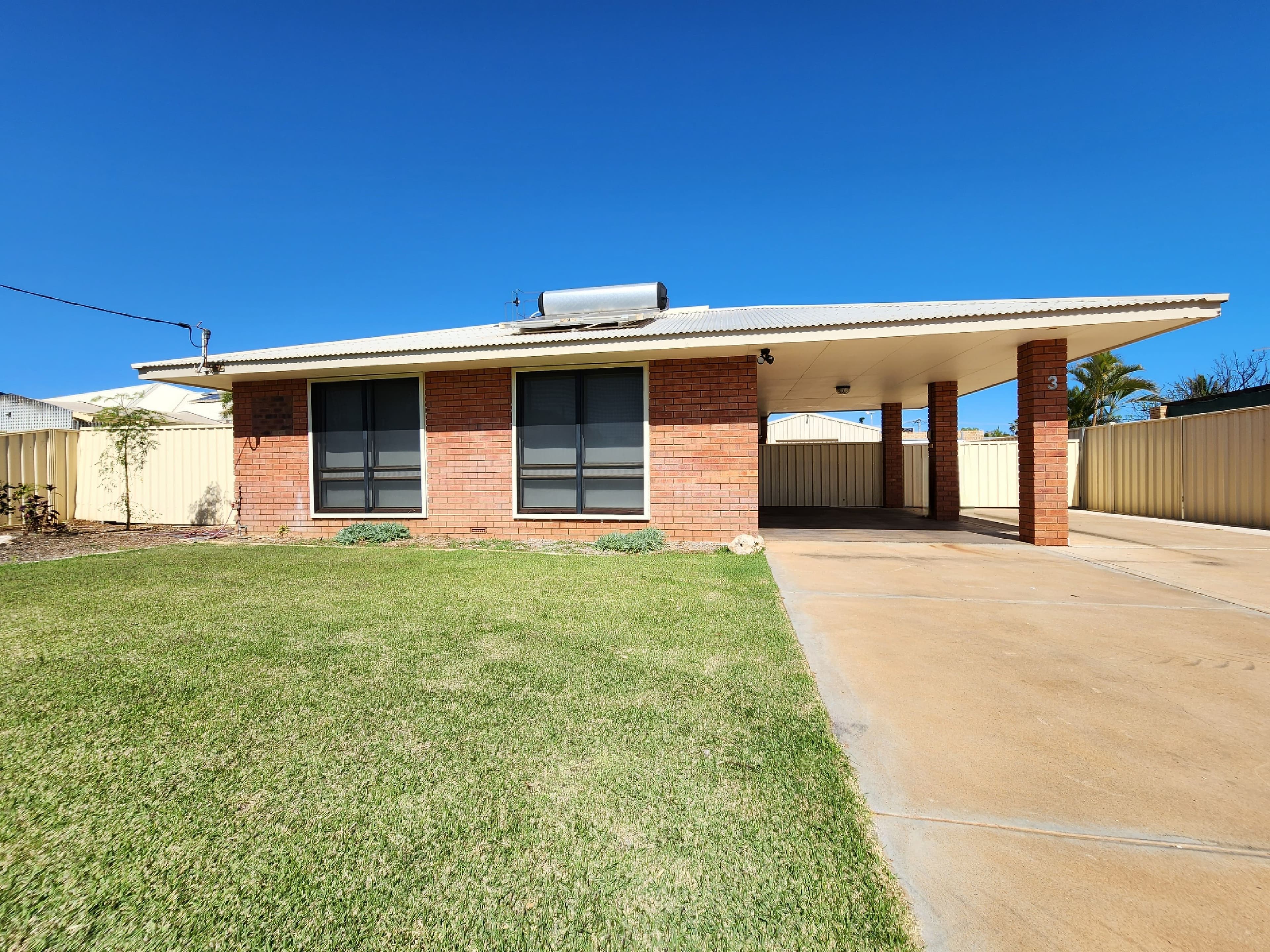 3 Castrini Crescent, Carnarvon WA 6701, Brockman - Image 1