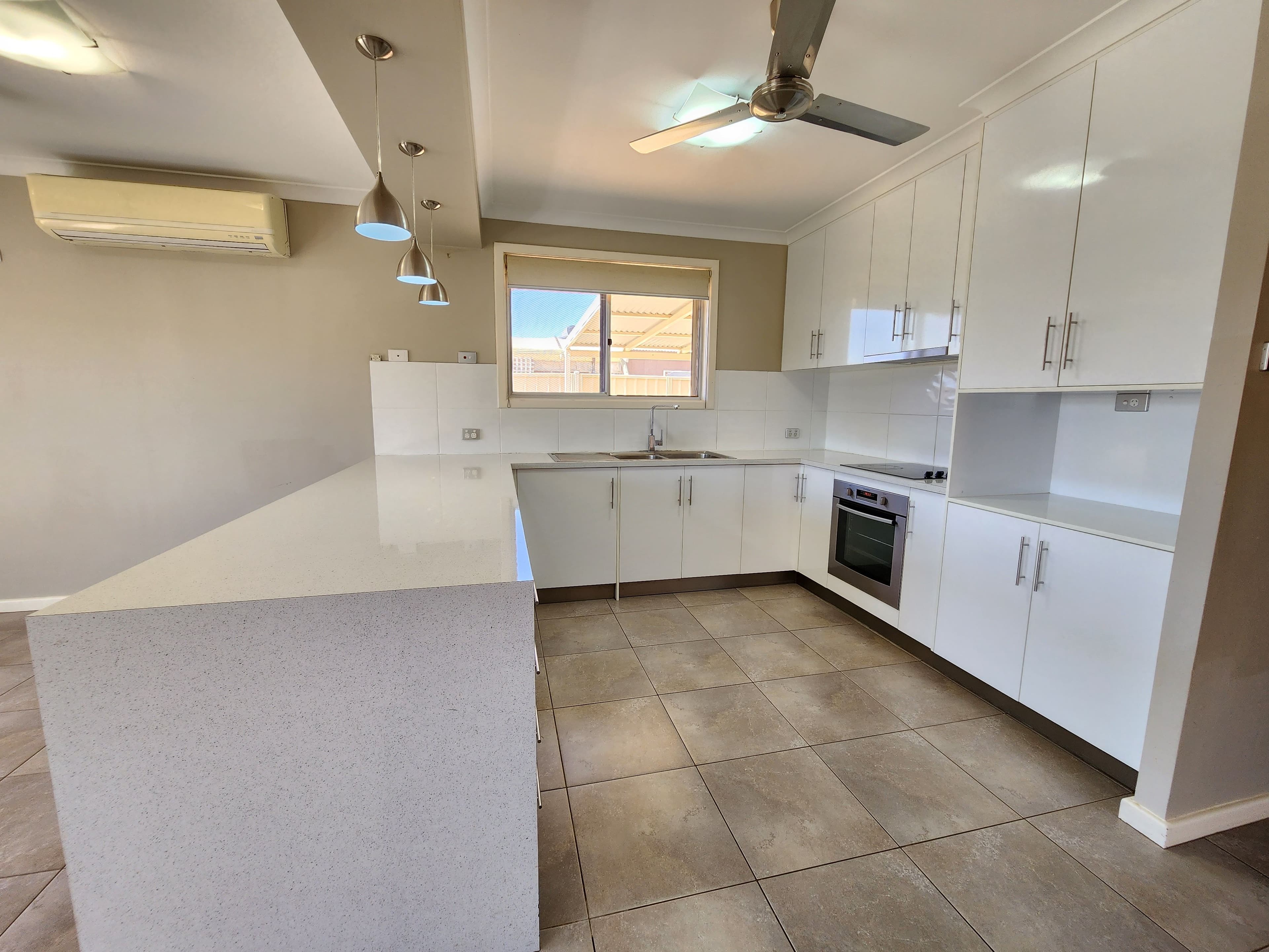 3 Castrini Crescent, Carnarvon WA 6701, Brockman - Thumbnail 2