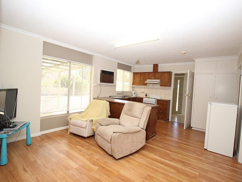 30 Albrecht Road, Kingston On Murray SA 5331, Kingston On Murray - Thumbnail 5