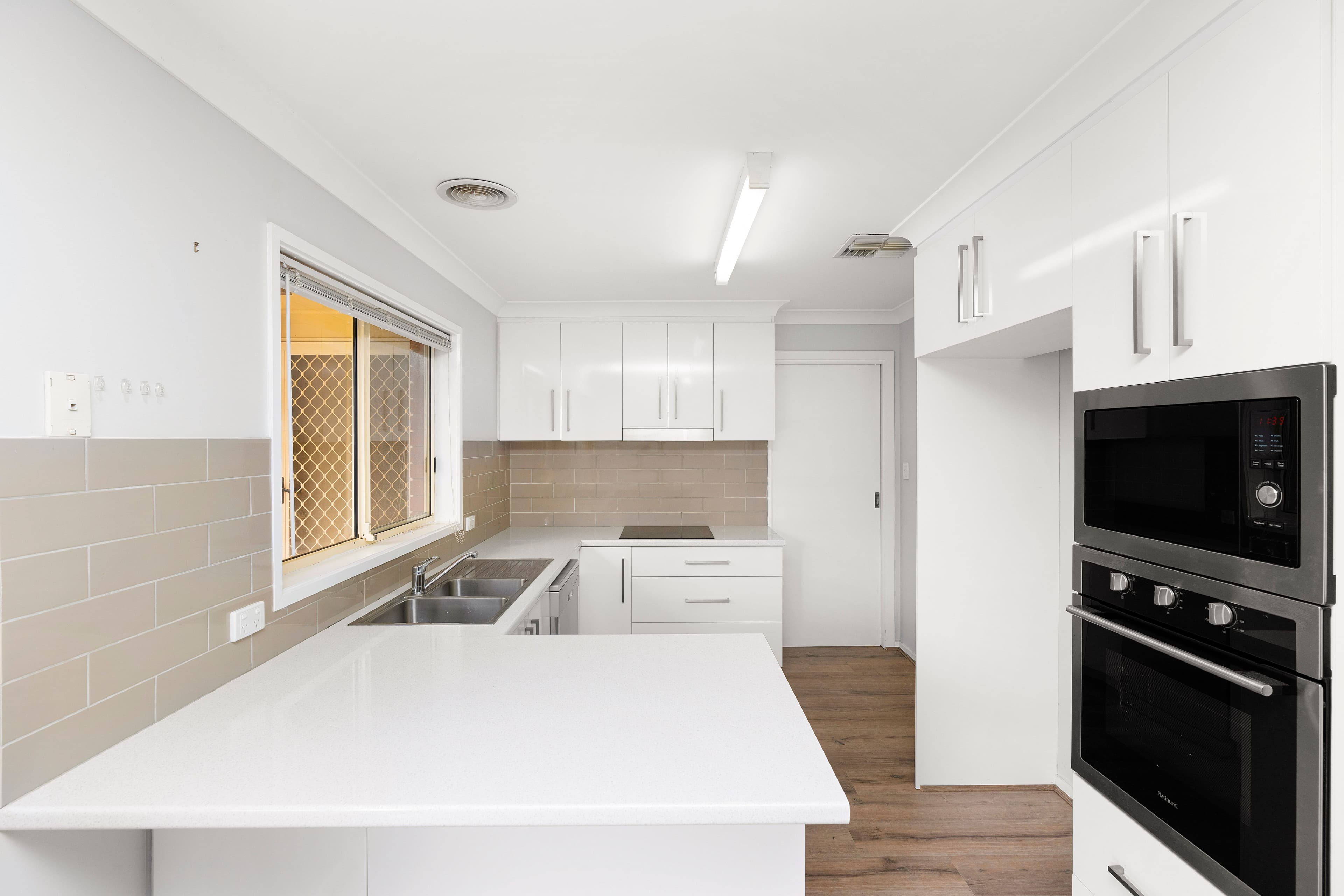 66 Balleroo Crescent, Glenfield Park NSW 2650, Glenfield Park - Thumbnail 4