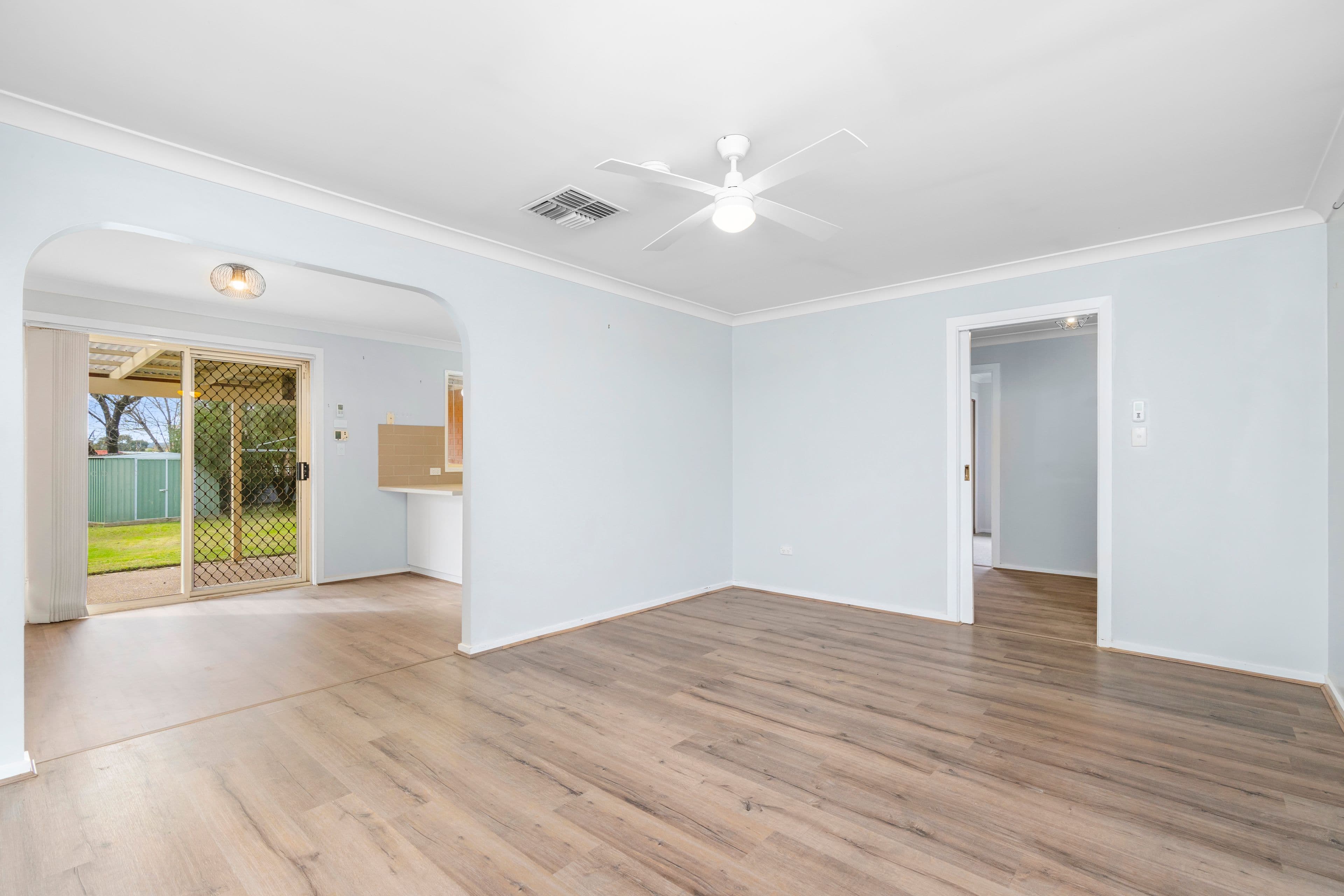 66 Balleroo Crescent, Glenfield Park NSW 2650, Glenfield Park - Thumbnail 6
