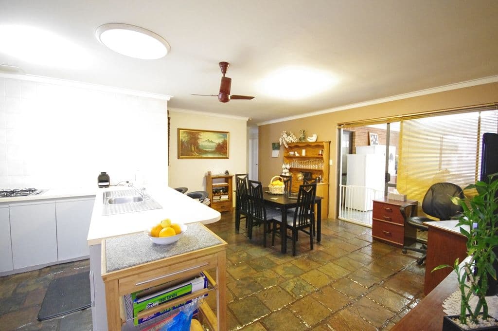 30 Barrallier Circle, MIRRABOOKA WA 6061, Mirrabooka - Thumbnail 5