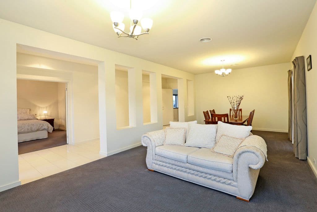 5 Exmoor Close, Highton VIC 3216, Highton - Thumbnail 3