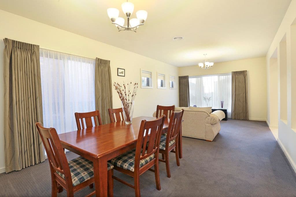 5 Exmoor Close, Highton VIC 3216, Highton - Thumbnail 4