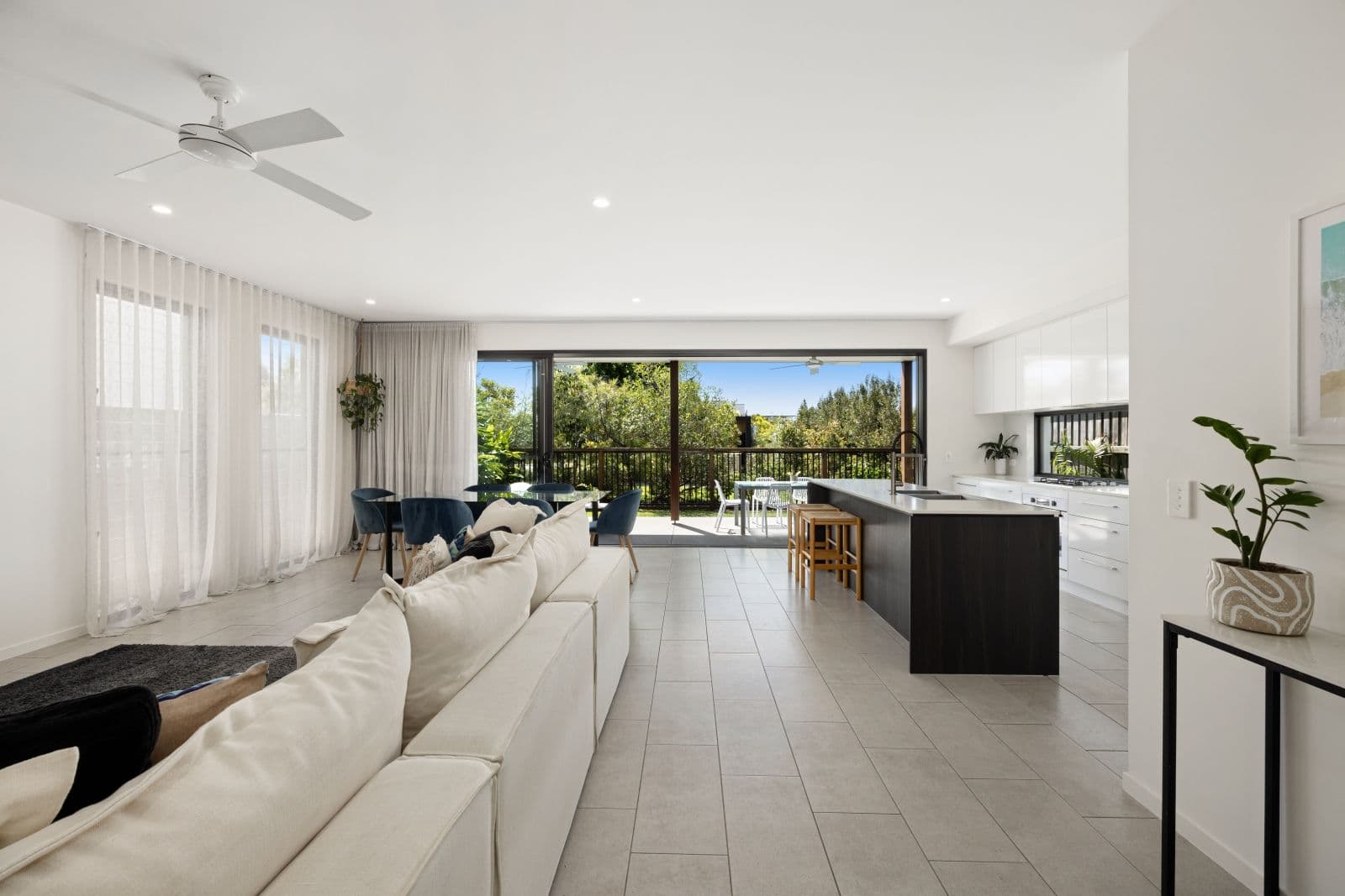 18 Genoa Circuit, Birtinya QLD 4575, Birtinya - Thumbnail 4