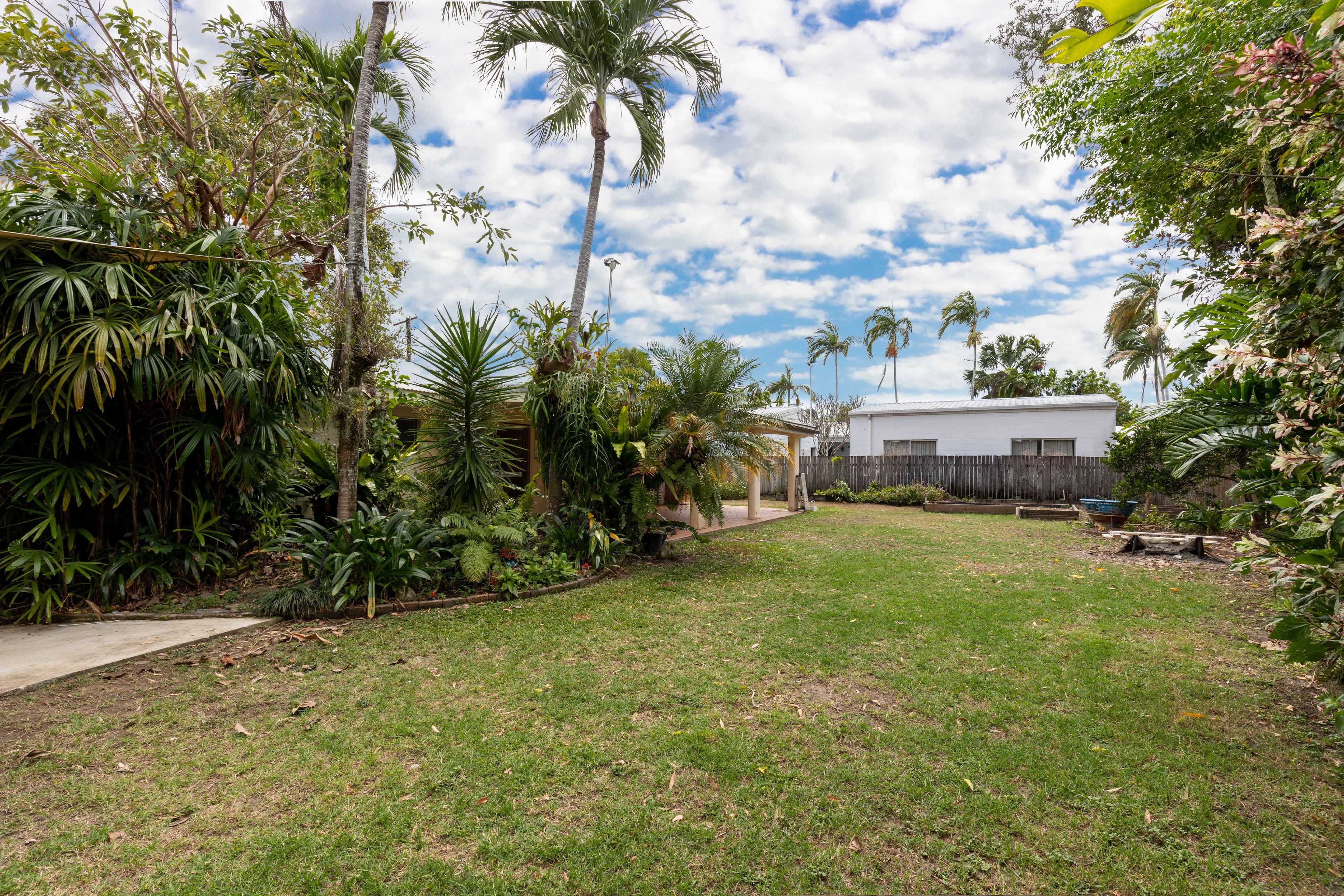 6 Pecten Avenue, Port Douglas QLD 4877, Port Douglas - Thumbnail 3