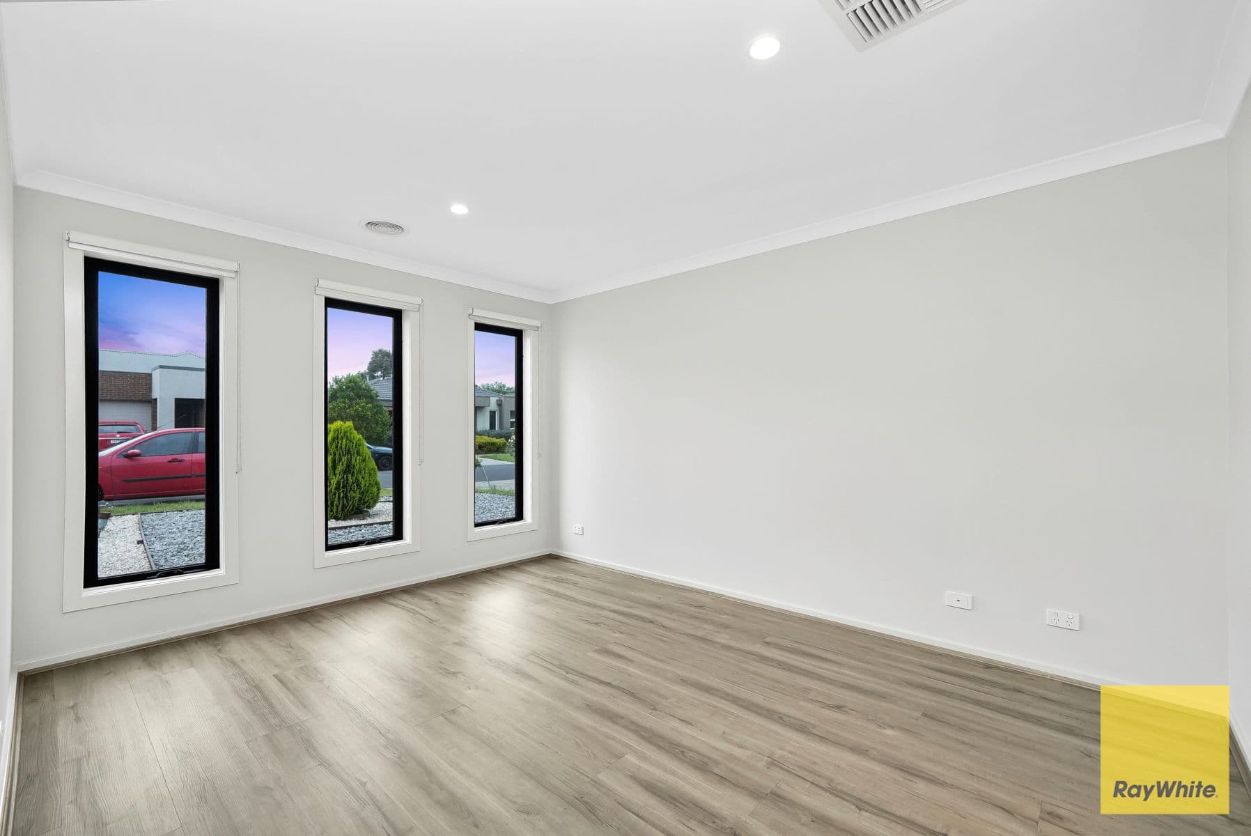 17 Crissa Street, Tarneit VIC 3029, Tarneit - Thumbnail 3