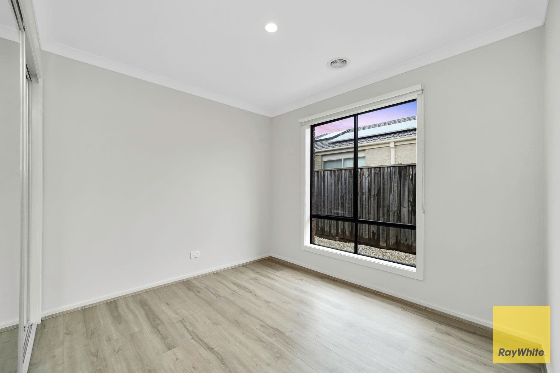 17 Crissa Street, Tarneit VIC 3029, Tarneit - Thumbnail 6