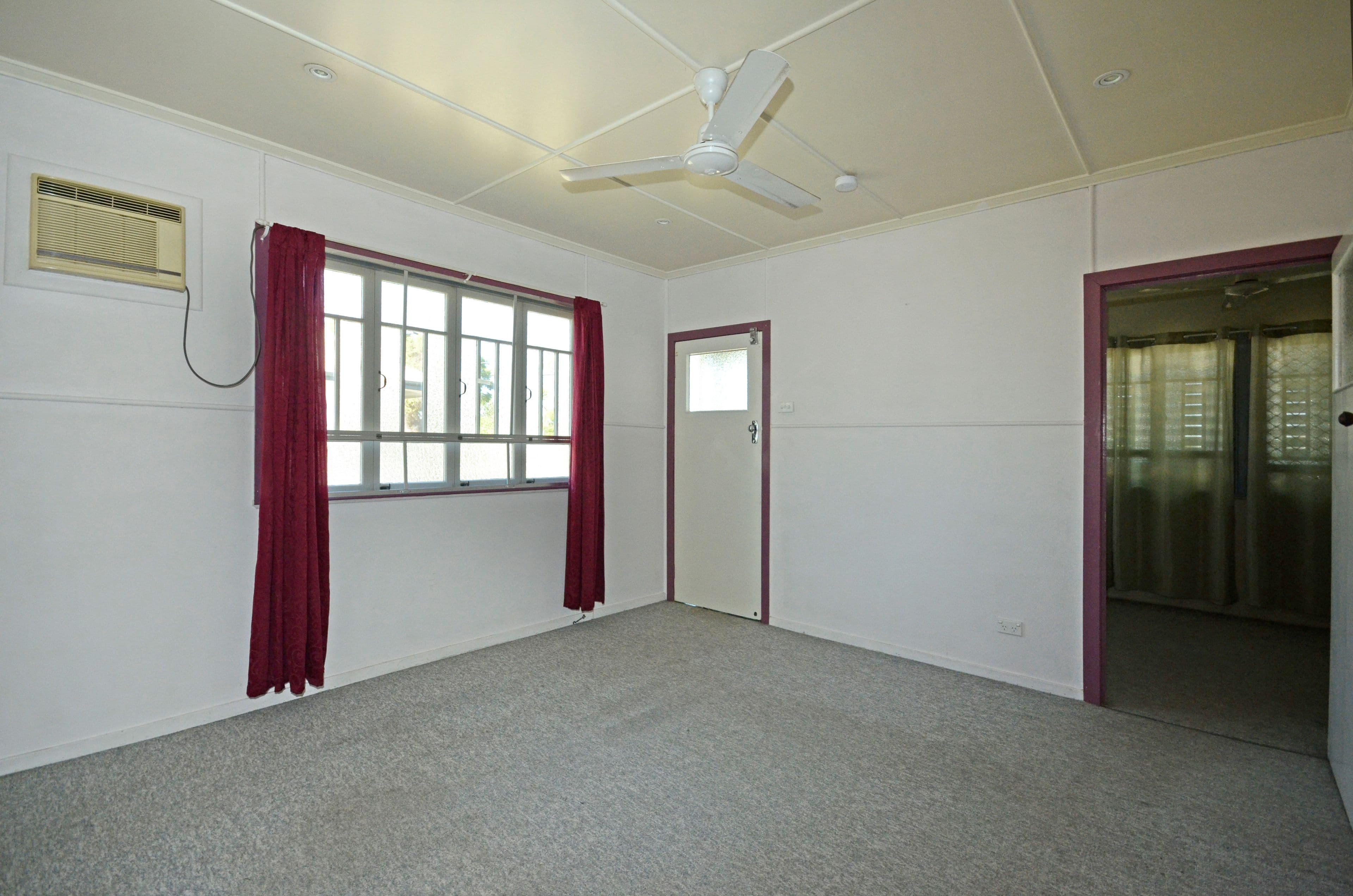 112 Kroombit Street, Biloela QLD 4715, Biloela - Thumbnail 2