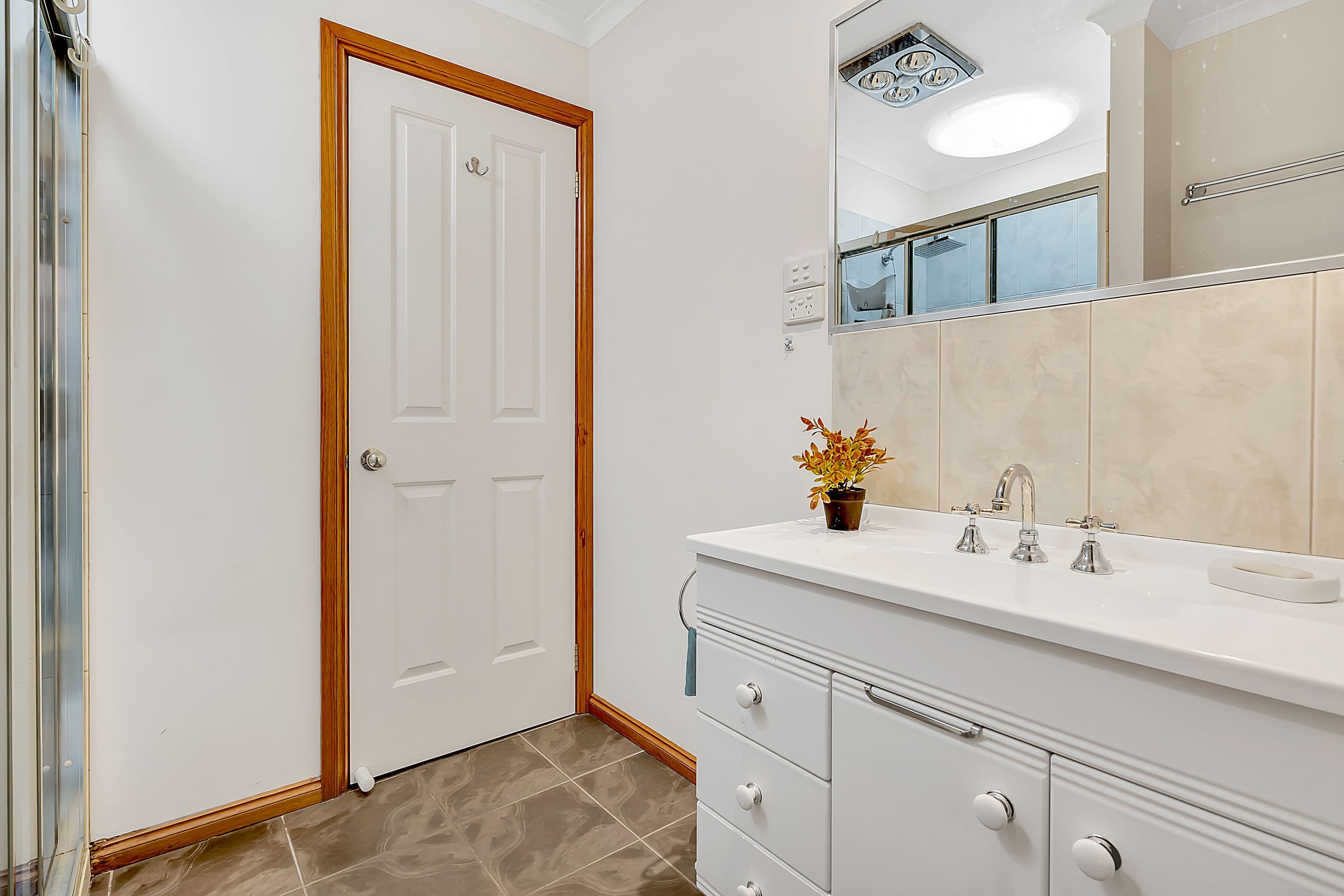 21B Robinson Street, Jacana VIC 3047, Jacana - Thumbnail 8