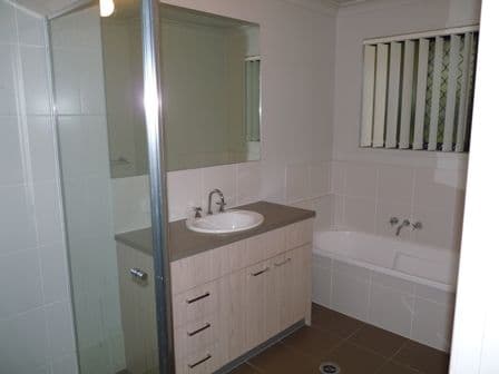 50 Azure Avenue, Redland Bay QLD 4165, Redland Bay - Thumbnail 5