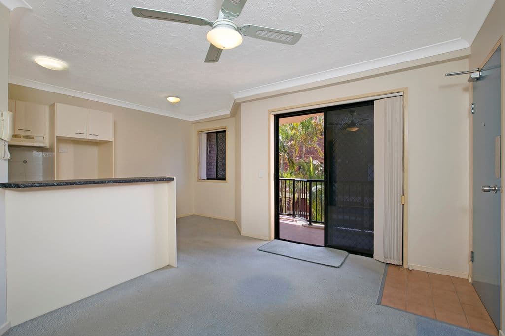 56 Bauer Street, SOUTHPORT QLD 4215, Southport - Thumbnail 2