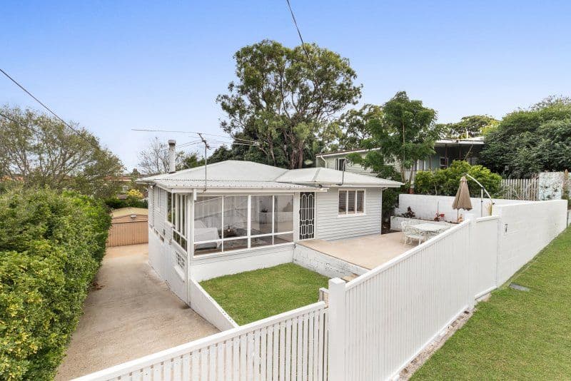 33 Charmaine Street, Moorooka QLD 4105, Moorooka - Image 1