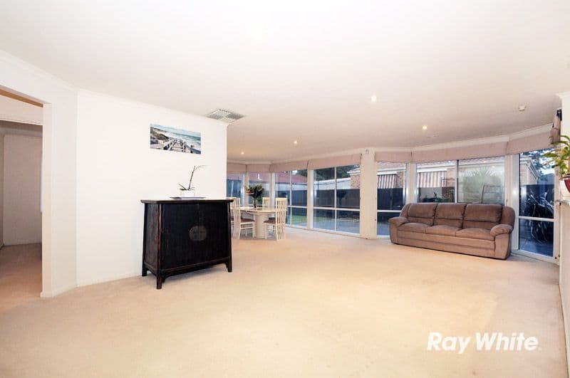 4 Burgan Court, CRANBOURNE WEST VIC 3977, Cranbourne West - Thumbnail 6