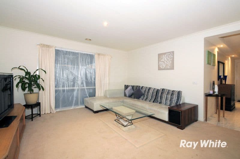 4 Burgan Court, CRANBOURNE WEST VIC 3977, Cranbourne West - Thumbnail 7